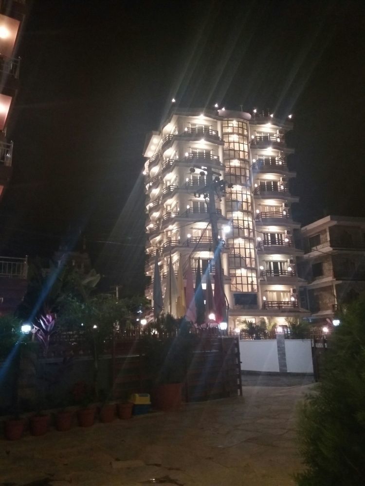 Hotel White Pearl Pokhara Esterno foto