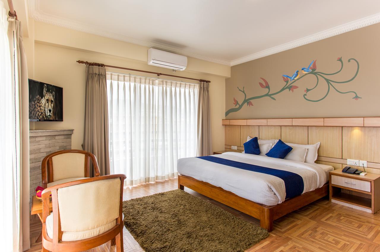 Hotel White Pearl Pokhara Esterno foto