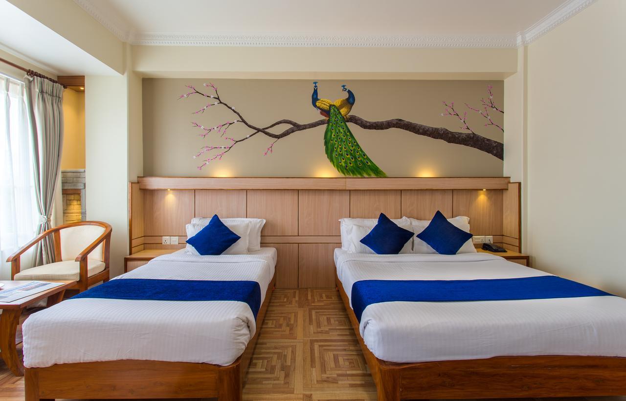 Hotel White Pearl Pokhara Esterno foto